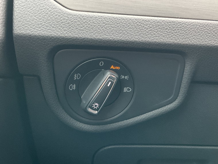 Vehicle Image 29