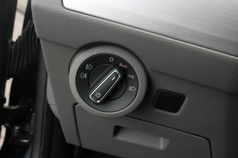 Vehicle Image 35