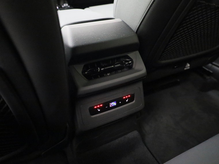 Vehicle Image 51