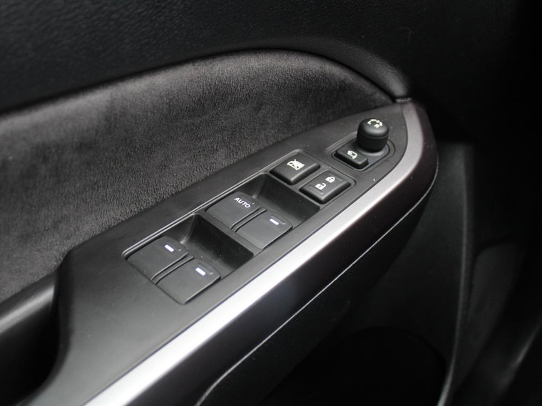 Vehicle Image 26