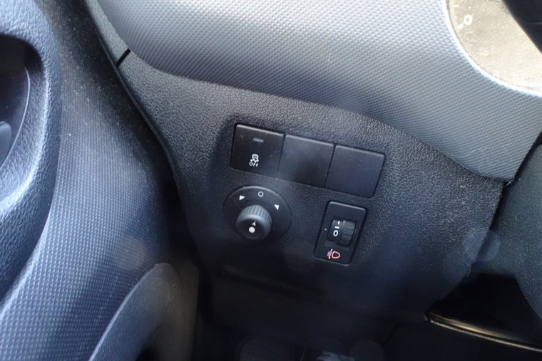 Vehicle Image 22