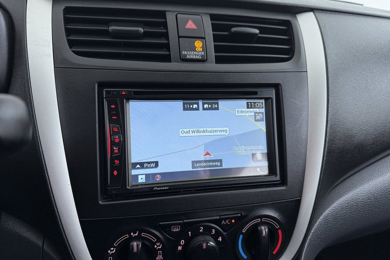 Vehicle Image 21