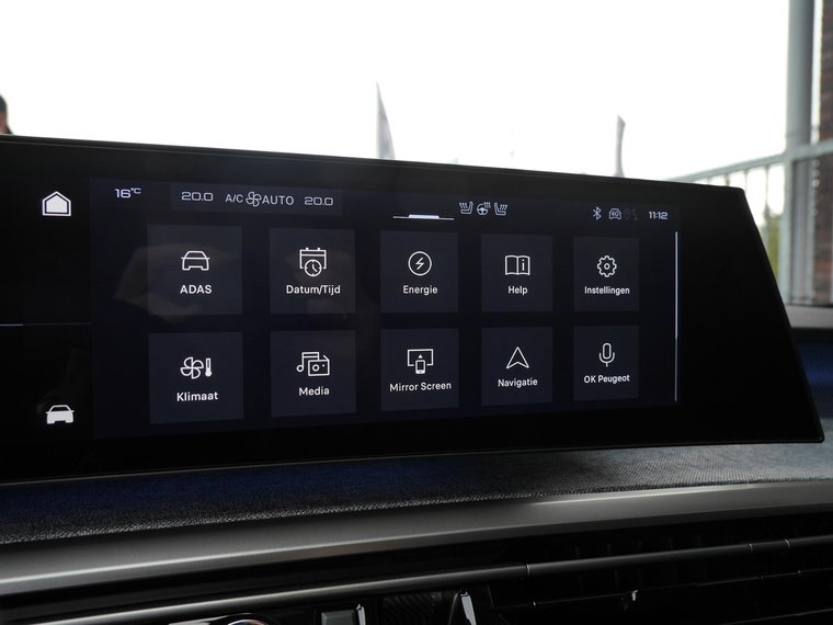 Vehicle Image 38
