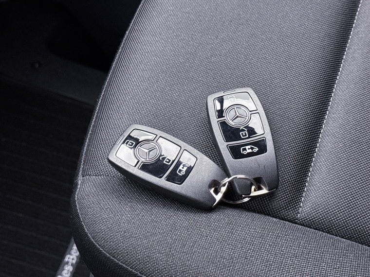 Vehicle Image 34