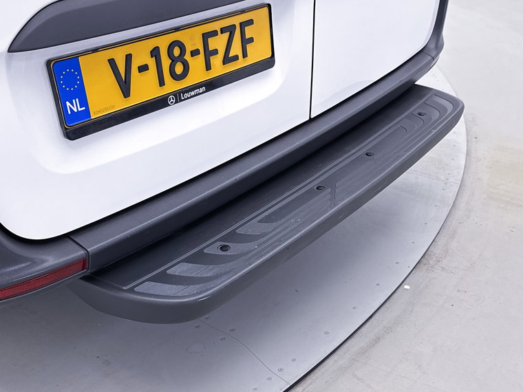 Vehicle Image 39
