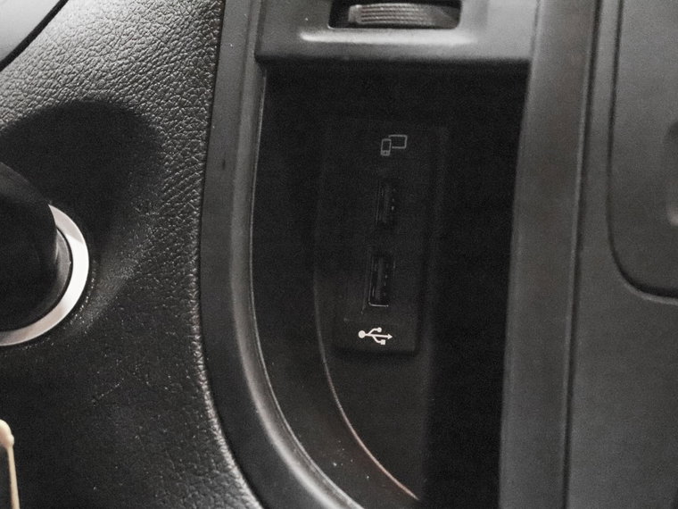Vehicle Image 26