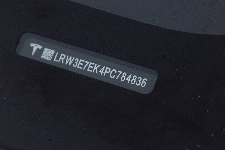 Vehicle Image 33