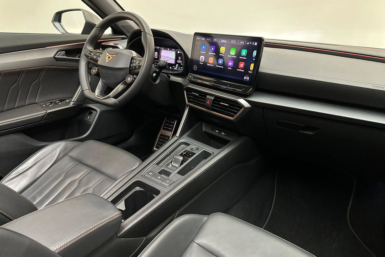 Vehicle Image 15