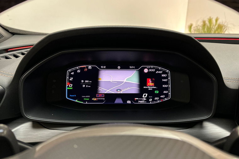 Vehicle Image 25