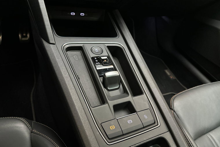 Vehicle Image 38