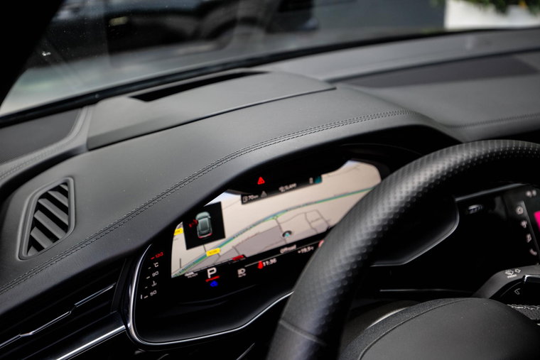Vehicle Image 9