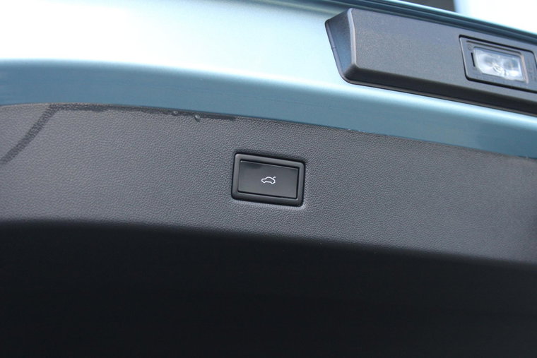 Vehicle Image 35