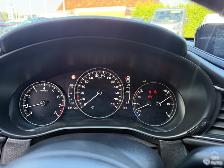 Vehicle Image 23