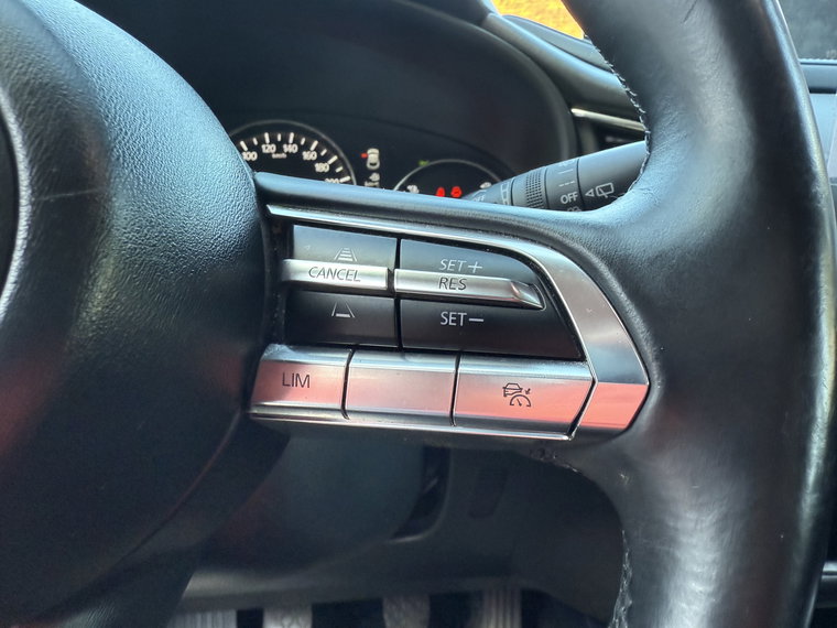 Vehicle Image 26