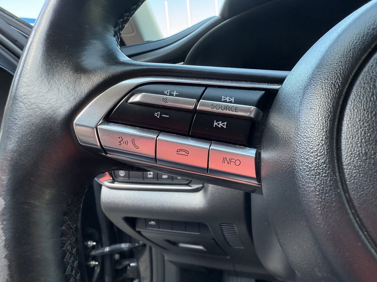 Vehicle Image 27