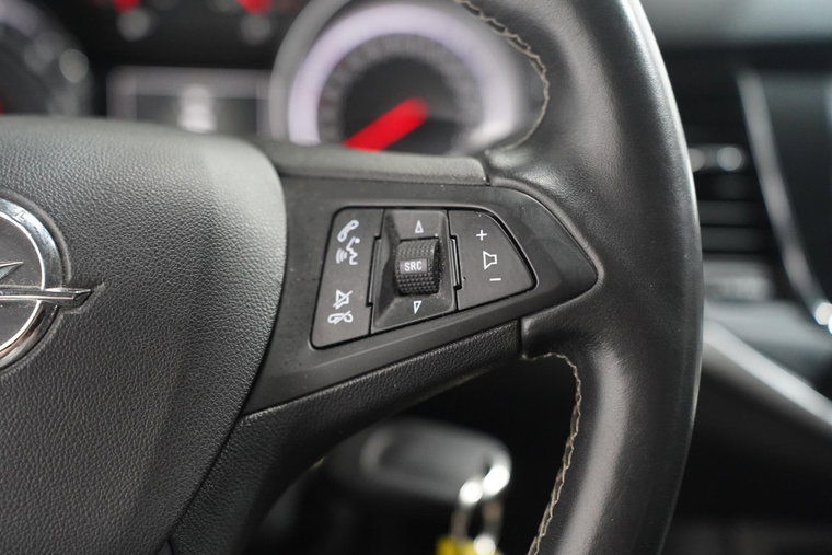 Vehicle Image 26