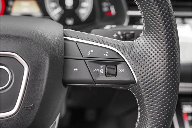 Vehicle Image 37