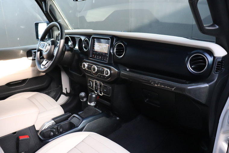 Vehicle Image 26