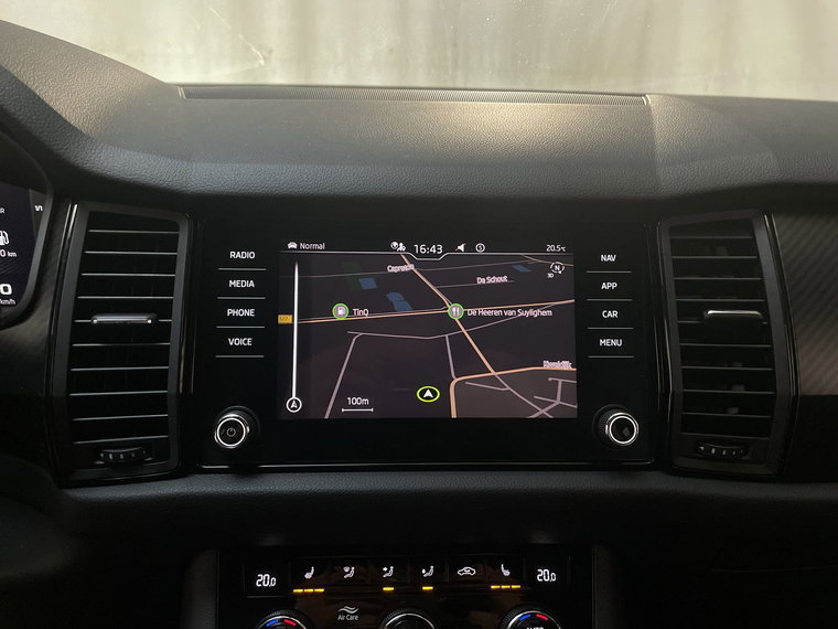 Vehicle Image 11