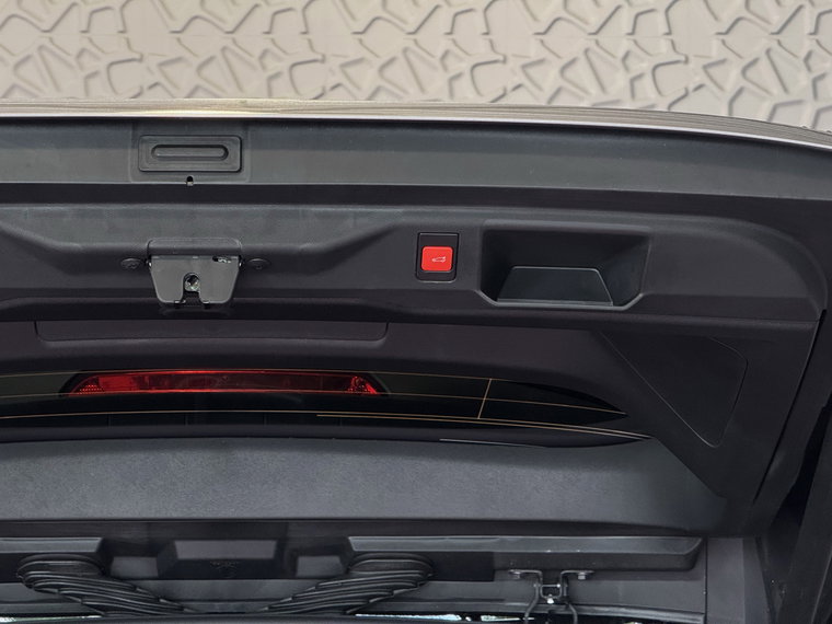 Vehicle Image 60