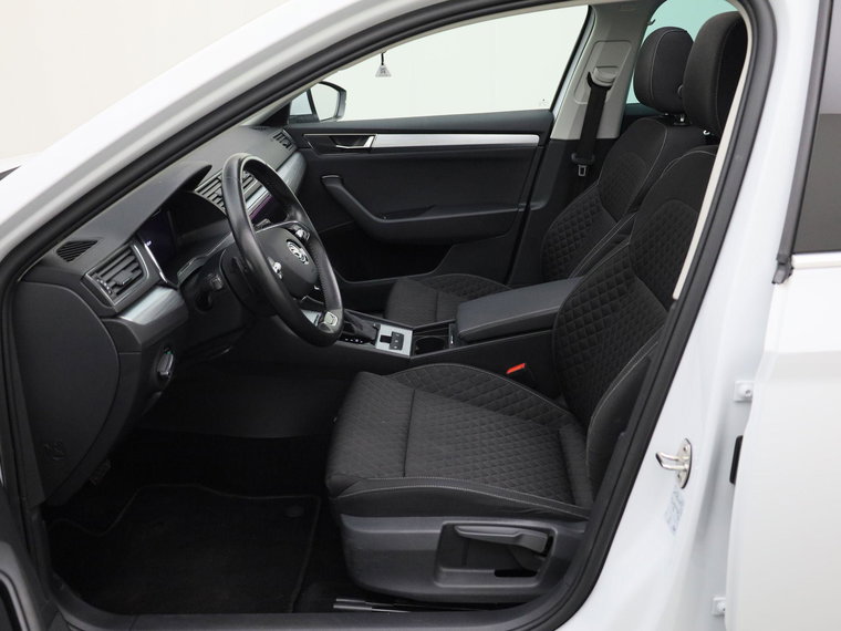 Vehicle Image 14