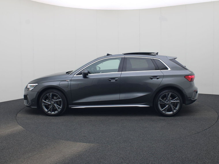Vehicle Image 39