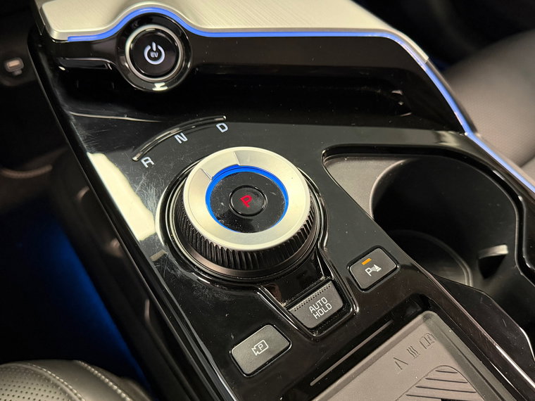 Vehicle Image 31