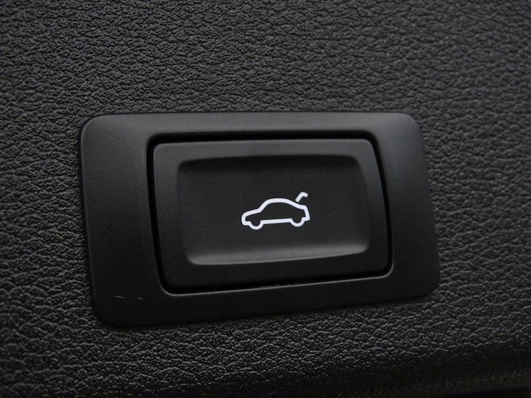 Vehicle Image 40