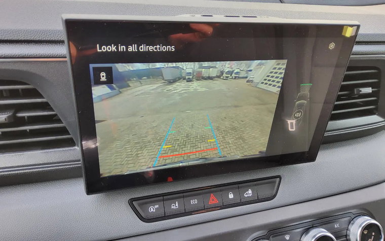 Vehicle Image 18