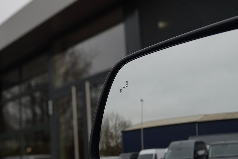 Vehicle Image 35