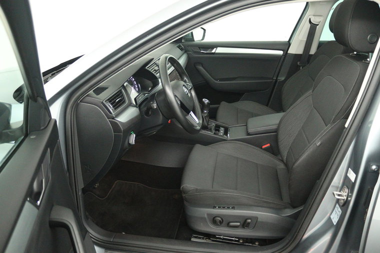 Vehicle Image 20