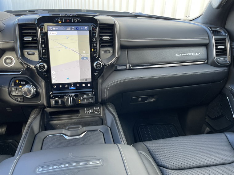 Vehicle Image 37