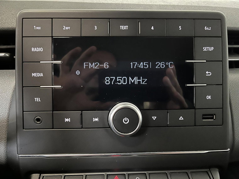 Vehicle Image 17