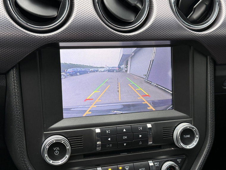 Vehicle Image 37