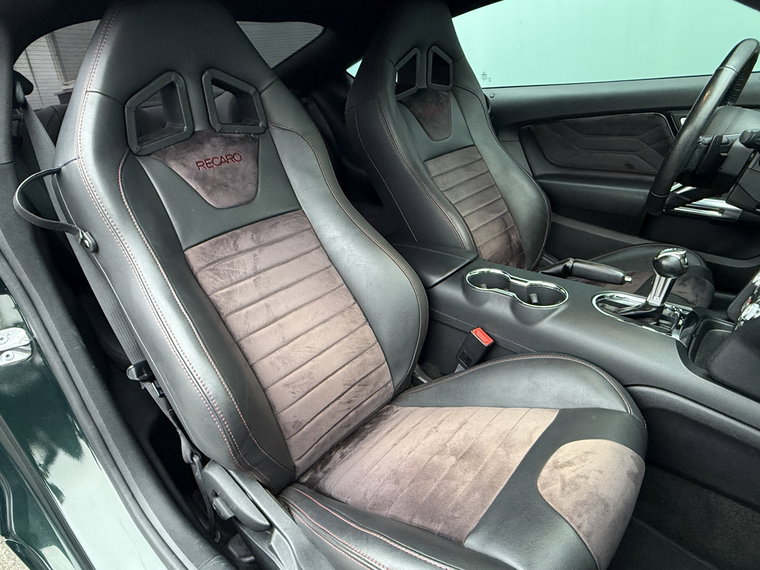 Vehicle Image 38