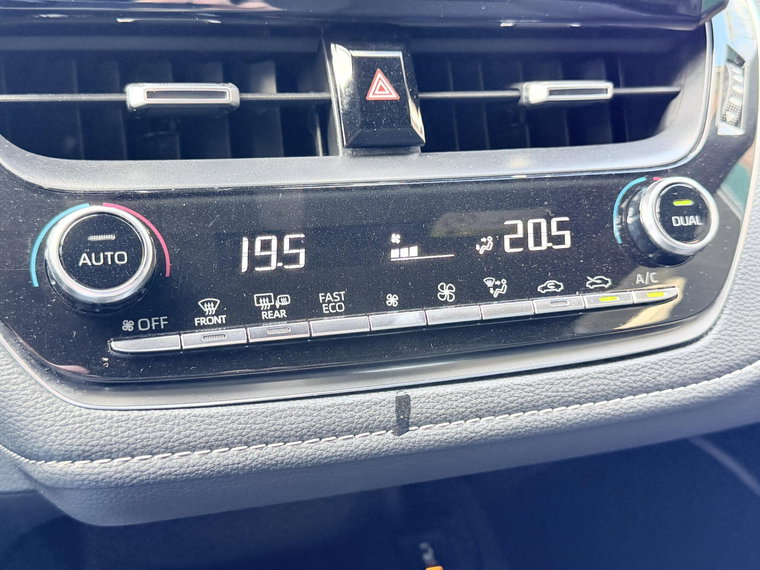 Vehicle Image 27