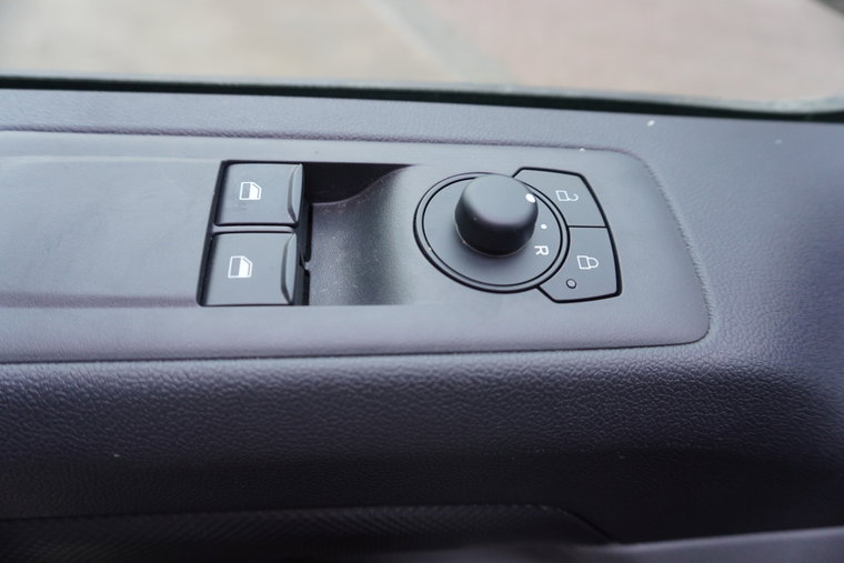 Vehicle Image 24