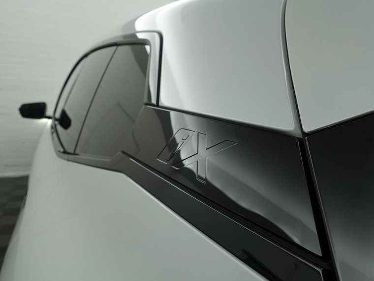 Vehicle Image 39