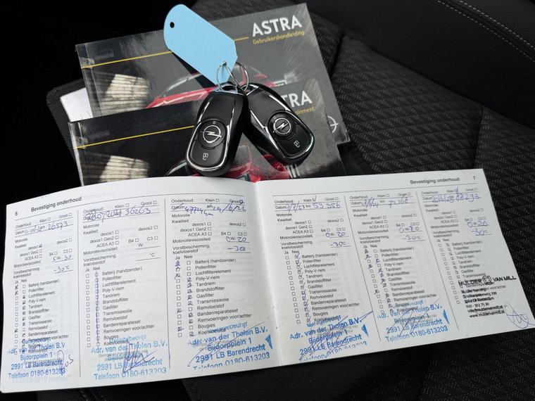 Vehicle Image 32