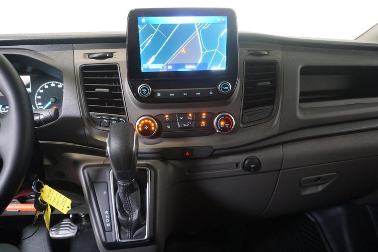Vehicle Image 12