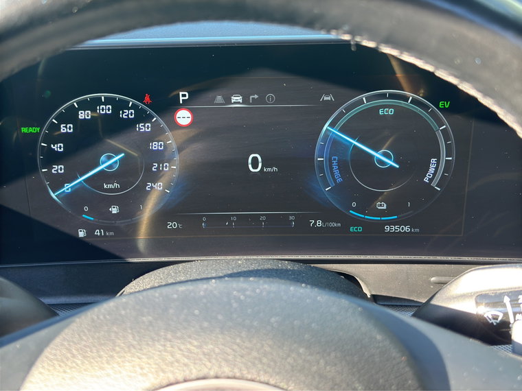 Vehicle Image 16