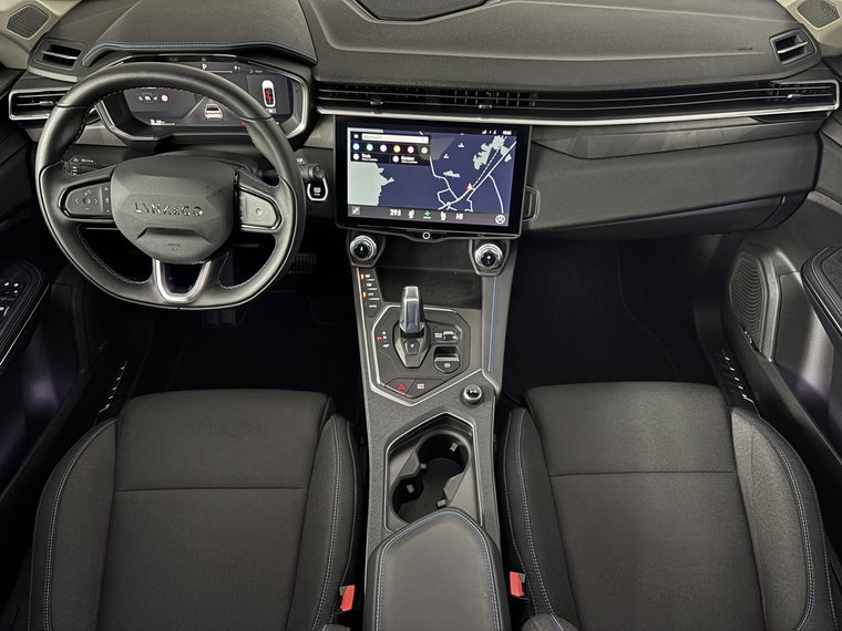 Vehicle Image 15