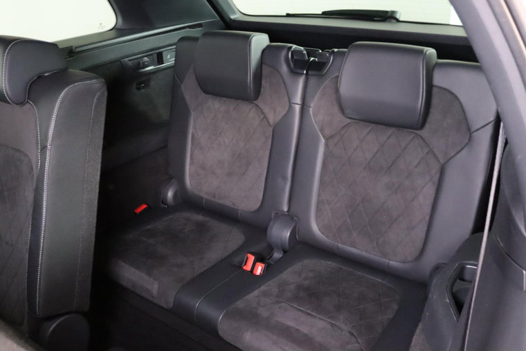 Vehicle Image 60