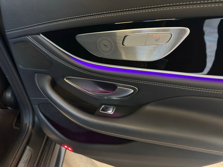 Vehicle Image 33