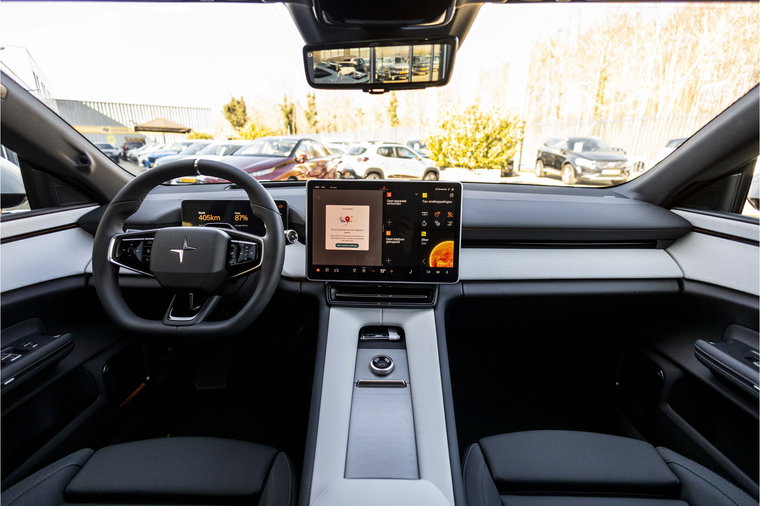 Vehicle Image 19