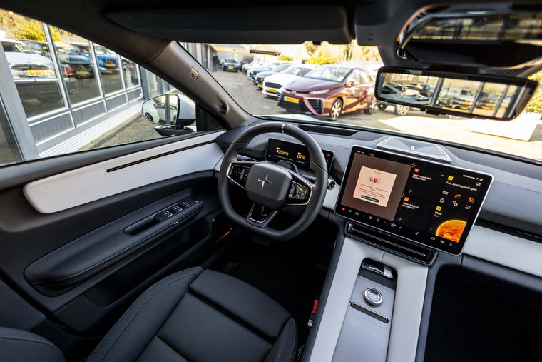 Vehicle Image 21