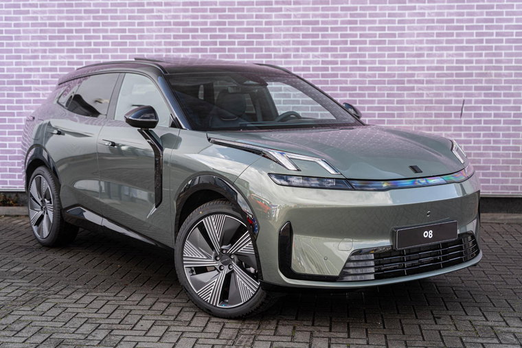 Vehicle Image 8