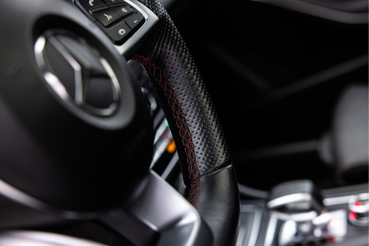 Vehicle Image 30