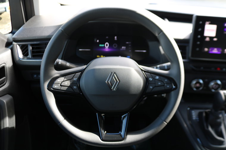 Vehicle Image 17