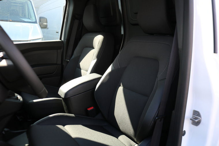 Vehicle Image 38
